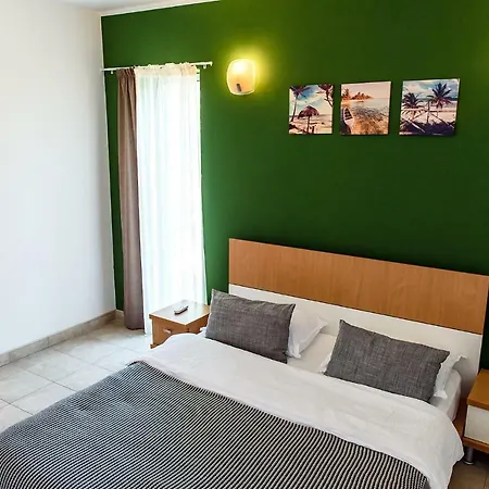 Cu Gradina Ariel & Nemo Διαμέρισμα